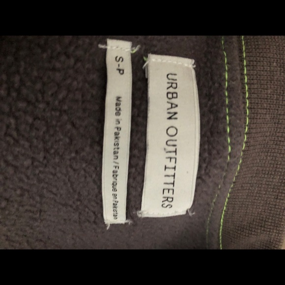 Urban Outfitters Crewneck size S - Picture 3 of 3